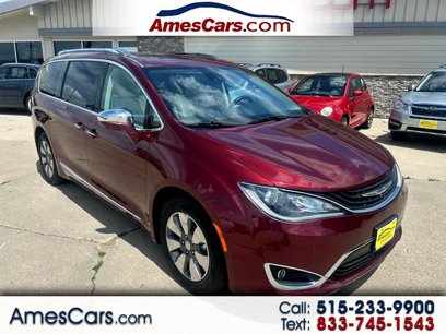 Used 2018 Chrysler Pacifica Limited w/ Advanced Safetytec Group