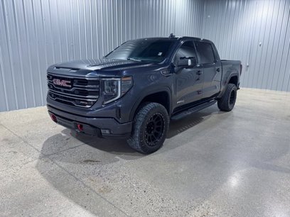 Used 2022 GMC Sierra 1500 AT4 w/ AT4 Premium Package