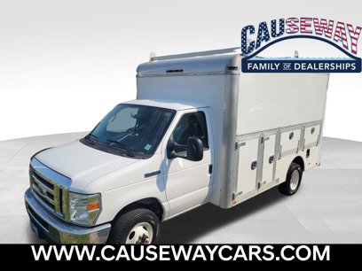 Used 2022 Ford E-450 and Econoline 450 Super Duty w/ Power Windows & Locks Group