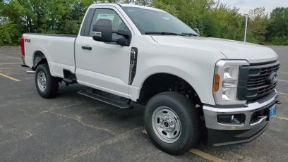 New 2024 Ford F250 XL w/ FX4 Off-Road Package