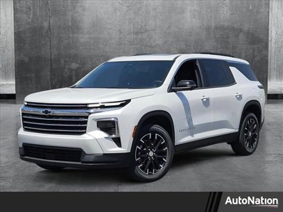 New 2025 Chevrolet Traverse LT w/ Sun and Wheel Package