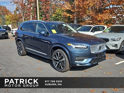 New 2025 Volvo XC90 B5 Plus w/ Protection Package Premier