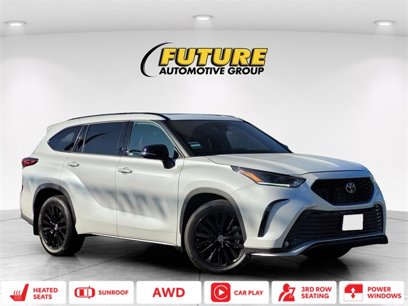 Used 2023 Toyota Highlander XSE