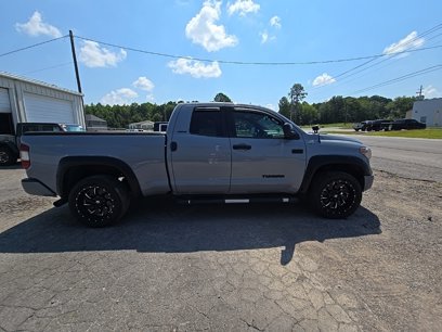 Used 2019 Toyota Tundra Limited w/ Limited Premium Package