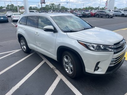Used 2017 Toyota Highlander Limited