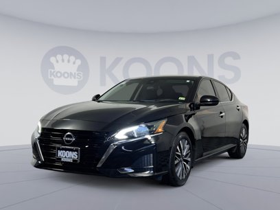 Used 2023 Nissan Altima 2.5 SV