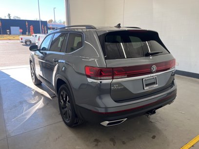 New 2025 Volkswagen Atlas SE