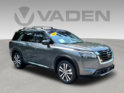 Used 2024 Nissan Pathfinder Platinum