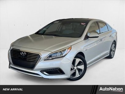 Used 2017 Hyundai Sonata Limited w/ Ultimate Package 02