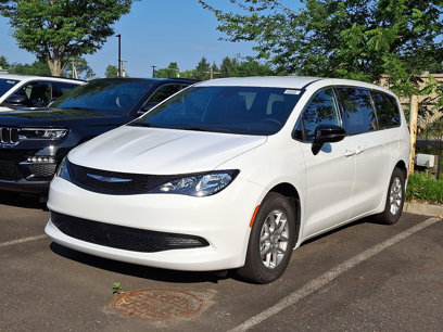 New 2025 Chrysler Voyager LX