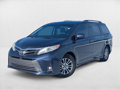 Used 2019 Toyota Sienna XLE