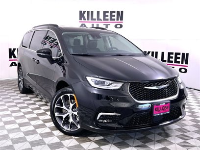 Used 2022 Chrysler Pacifica Touring-L