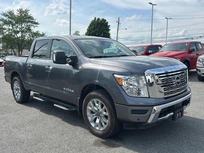 Used 2023 Nissan Titan SV w/ SV Convenience Package