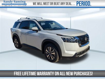 New 2025 Nissan Pathfinder SL w/ Lighting Package (N92)
