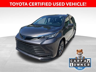 Certified 2022 Toyota Sienna LE