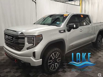 Used 2022 GMC Sierra 1500 AT4 w/ Technology Package