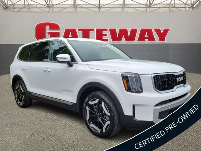 Used 2024 Kia Telluride EX w/ EX Captain's Chair Package