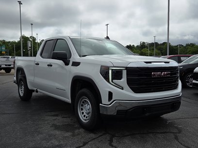 New 2025 GMC Sierra 1500 Pro w/ Pro Value Package