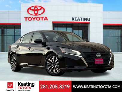 Used 2024 Nissan Altima 2.5 SV