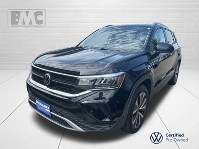 Certified 2022 Volkswagen Taos SE w/ Panoramic Sunroof Package