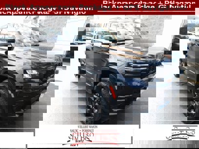 New 2025 Jeep Grand Cherokee L Limited w/ Black Appearance Package