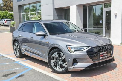 Certified 2022 Audi e-tron Premium w/ Convenience Plus Package