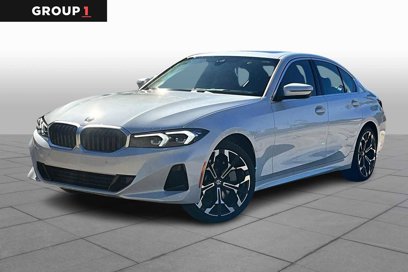 New 2025 BMW 330i Sedan w/ M Sport Package