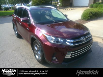 Used 2017 Toyota Highlander Limited Platinum