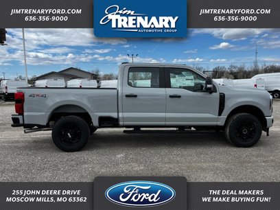 New 2025 Ford F250 4x4 Crew Cab Super Duty