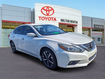 Used 2016 Nissan Altima 2.5 SR w/ LED Appearance Package