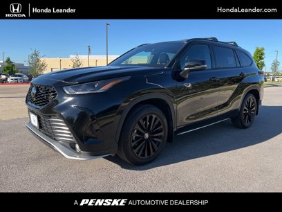 Used 2024 Toyota Highlander XSE