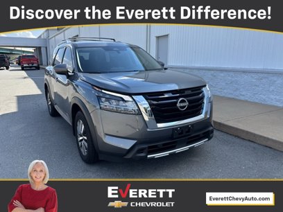 Used 2024 Nissan Pathfinder SL