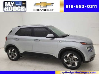 Used 2022 Hyundai Venue SEL