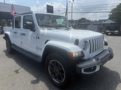 Used 2021 Jeep Gladiator Overland w/ Popular Equipment Package