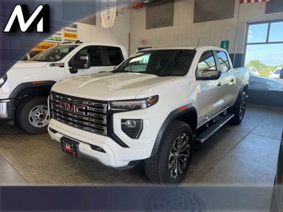 New 2025 GMC Canyon Denali