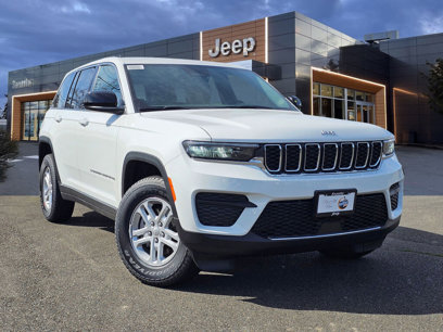 New 2025 Jeep Grand Cherokee Laredo