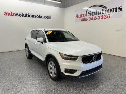 Used 2021 Volvo XC40 T5 Momentum