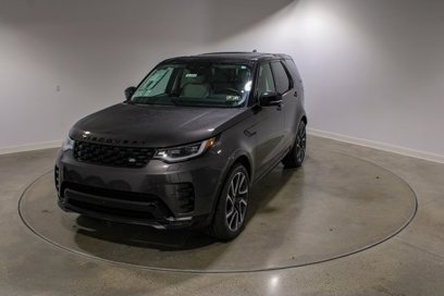 New 2025 Land Rover Discovery Dynamic SE
