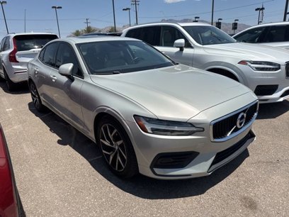 Used 2019 Volvo S60 T5 Momentum w/ Premium Package