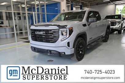 Used 2024 GMC Sierra 1500 Elevation w/ LPO, Elevation Black Package