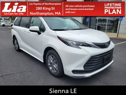 New 2025 Toyota Sienna LE