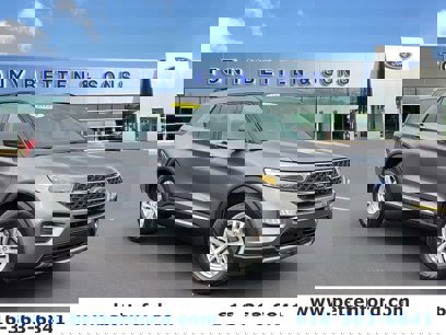 Certified 2022 Ford Explorer XLT w/ Equipment Group 202A