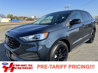 New 2024 Ford Edge SE w/ Black Appearance Package