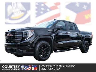 Used 2025 GMC Sierra 1500 Pro w/ Graphite Edition
