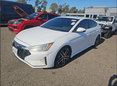 Used 2019 Hyundai Elantra Sport w/ Premium Package 03