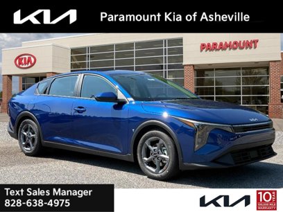 New 2025 Kia K4 LXS