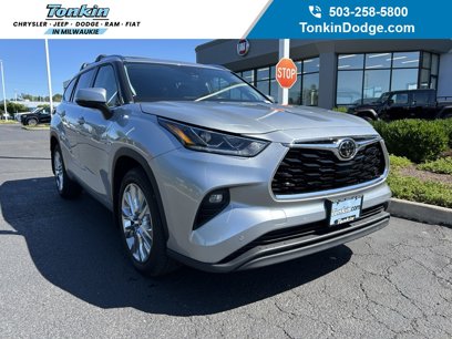 Used 2021 Toyota Highlander Limited