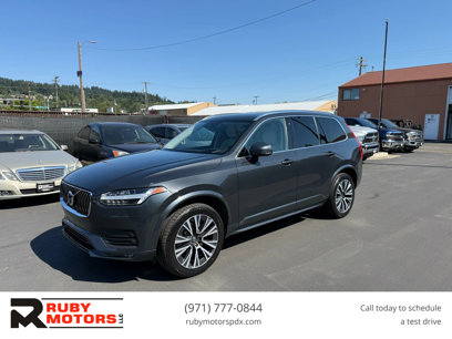 Used 2021 Volvo XC90 T6 Momentum w/ Advanced Package