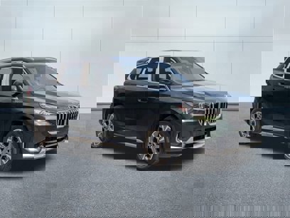 New 2025 BMW X1 xDrive28i w/ Convenience Package