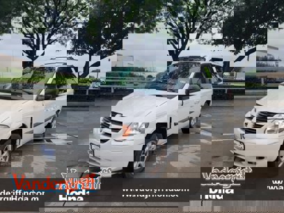 Used 2006 Dodge Caravan SXT w/ Popular Equipment Group I